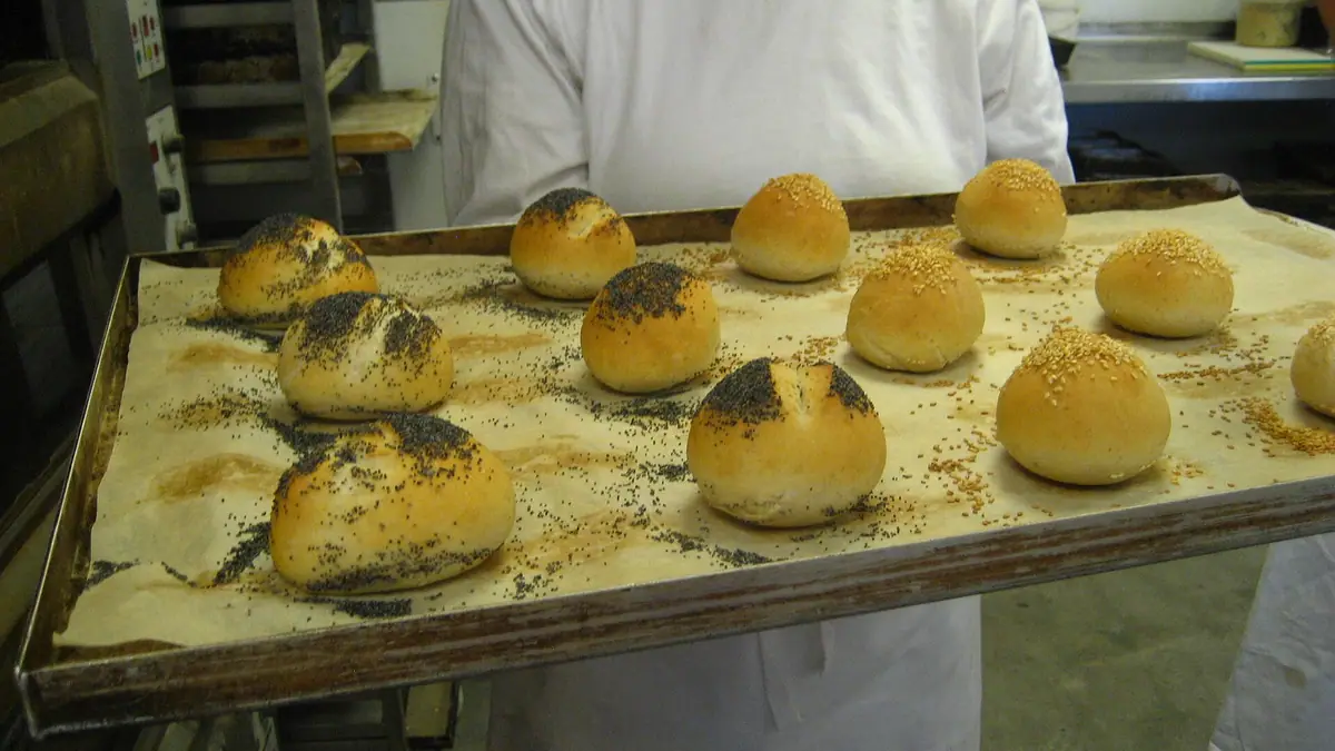 Greenhalghs Craft Bakery – artisan bakery in Ashton-under-Lyne town centre